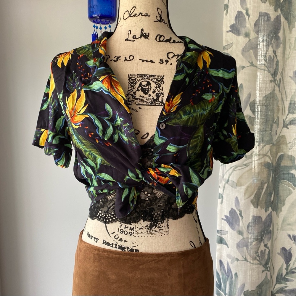 Olivaceous Aloha Tropical Hawaiian Print Button up shirt - NWT - S, M